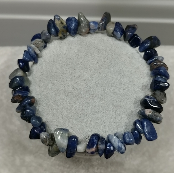 Sodalite Chip Beaded Stretch Bracelet Natural Sodalite Gemstone Chips Blue - Picture 6 of 12